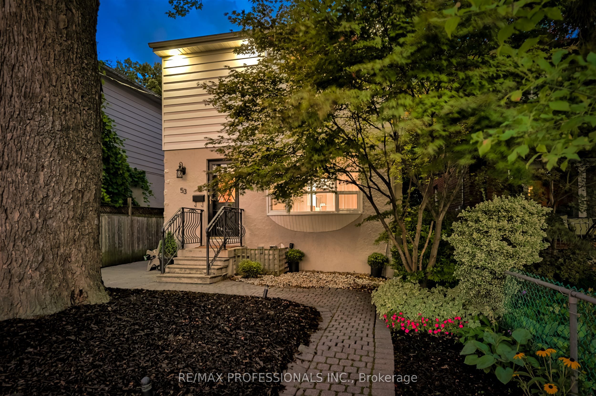 Additional image 3 of 53 Tilden Crescent, Toronto, ON, M9P 1V8