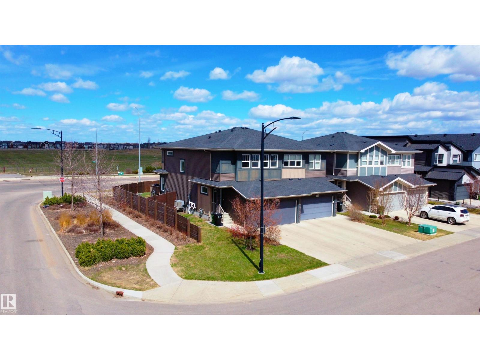 2704 Koshal Place SW, Edmonton, AB, T6W3J7