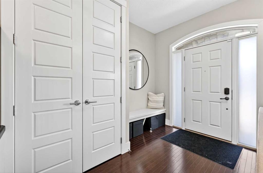 Additional image 3 of 548 Quarry Park Boulevard SE, Calgary, AB, T2C 5E8