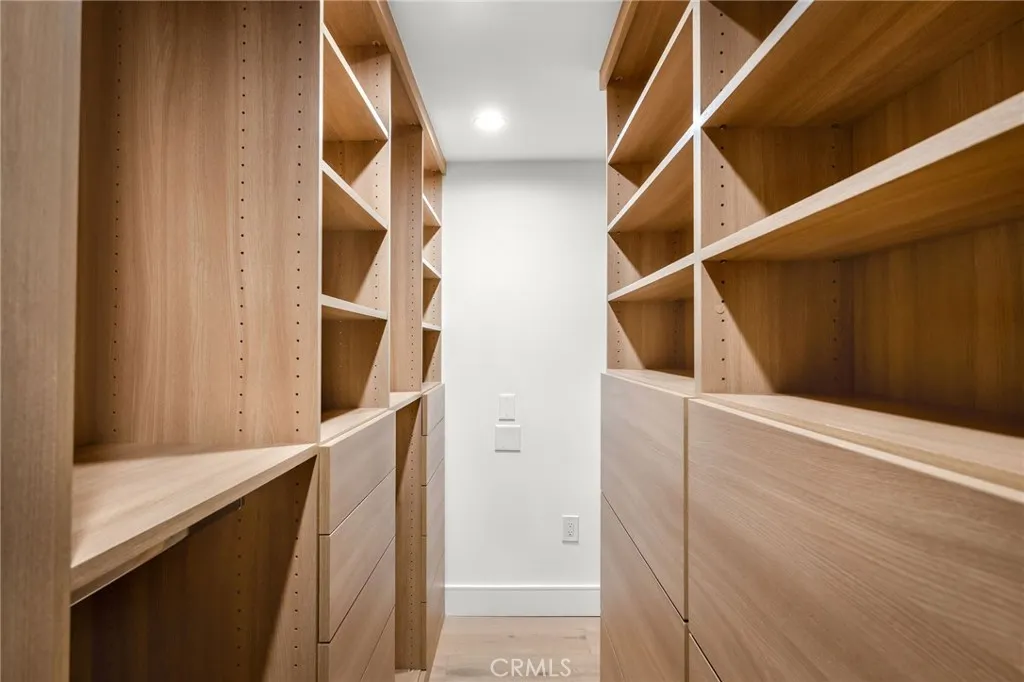 Additional image 33 of 89 Bayview Dr, Manhattan Beach, CA 90266
