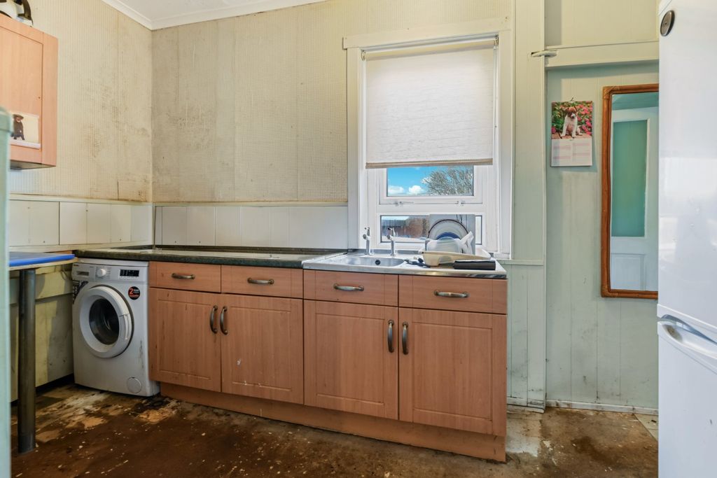 Additional image 8 of 2 bed flat for saleSchool Road, East Ayrshire, Auchinleck KA18