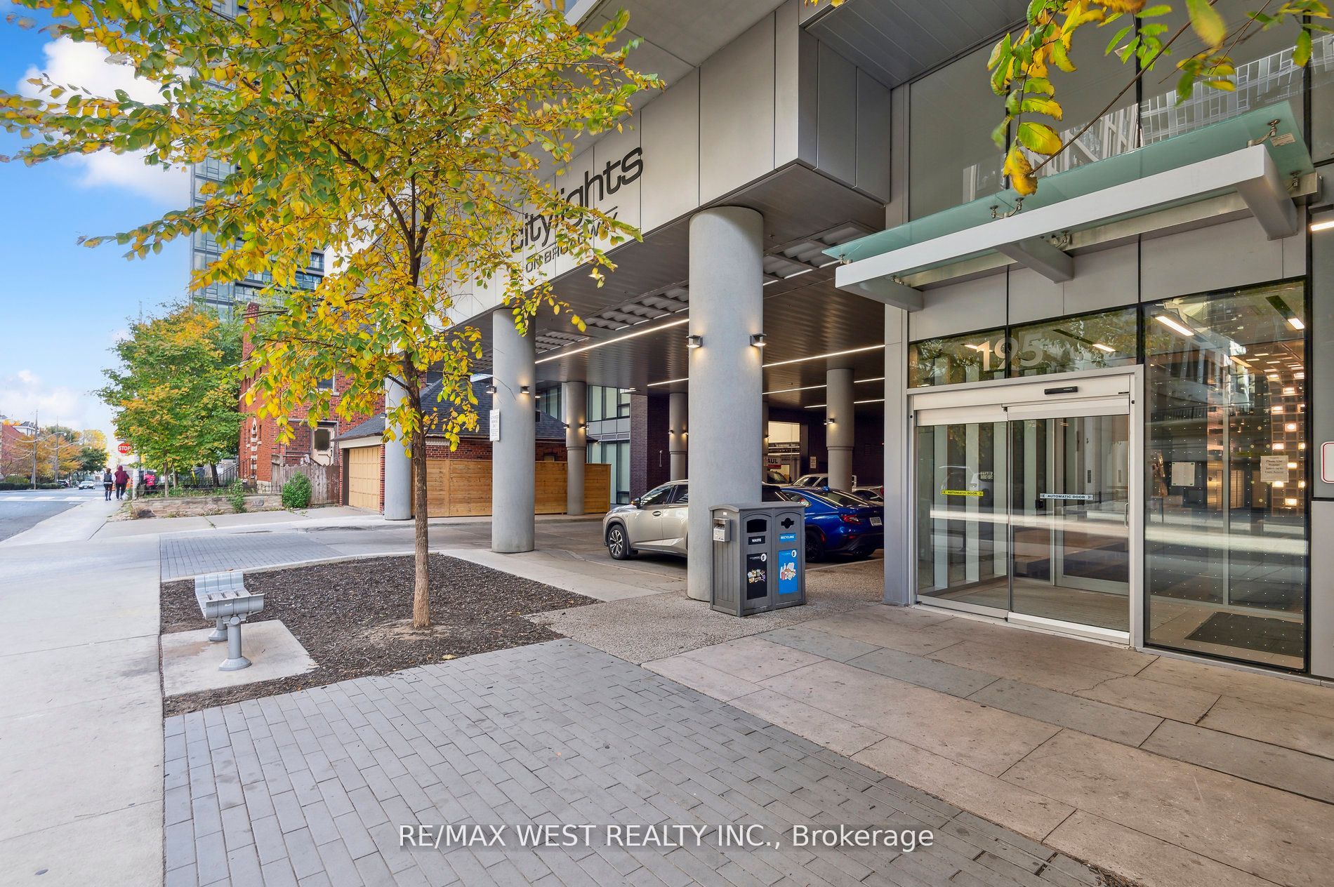 Additional image 2 of 2215-195 Redpath Avenue, Toronto, ON, M4P 0E4
