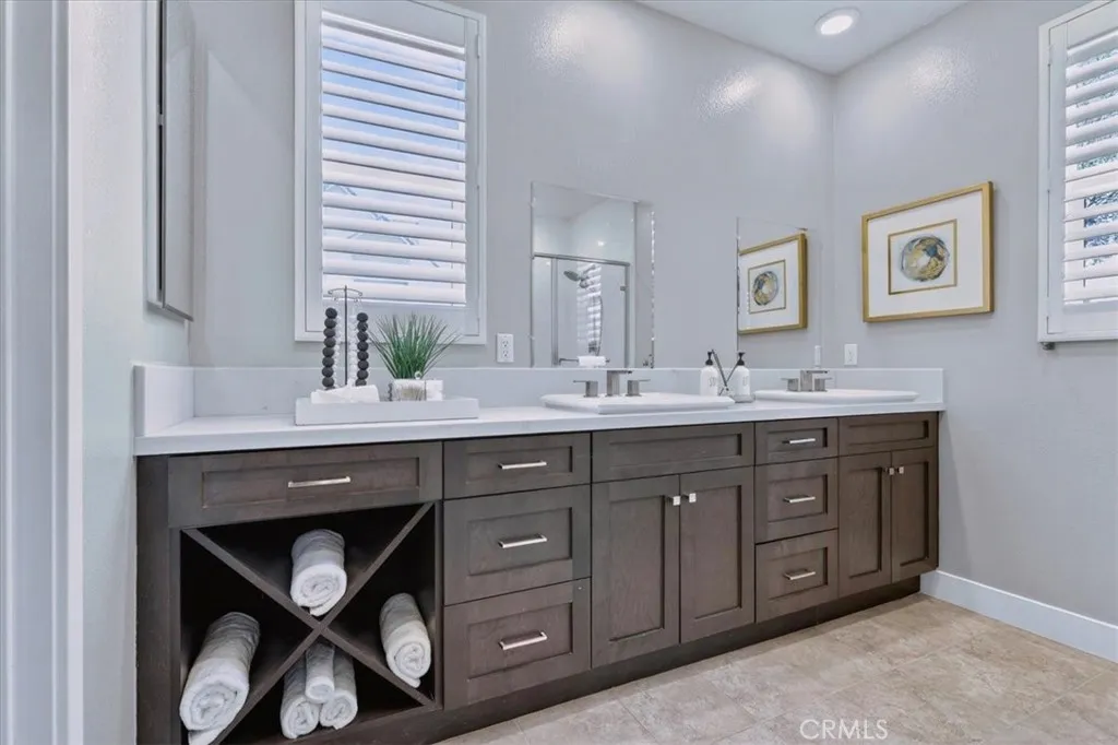 Additional image 98 of 168 Crossover, Irvine, CA 92618