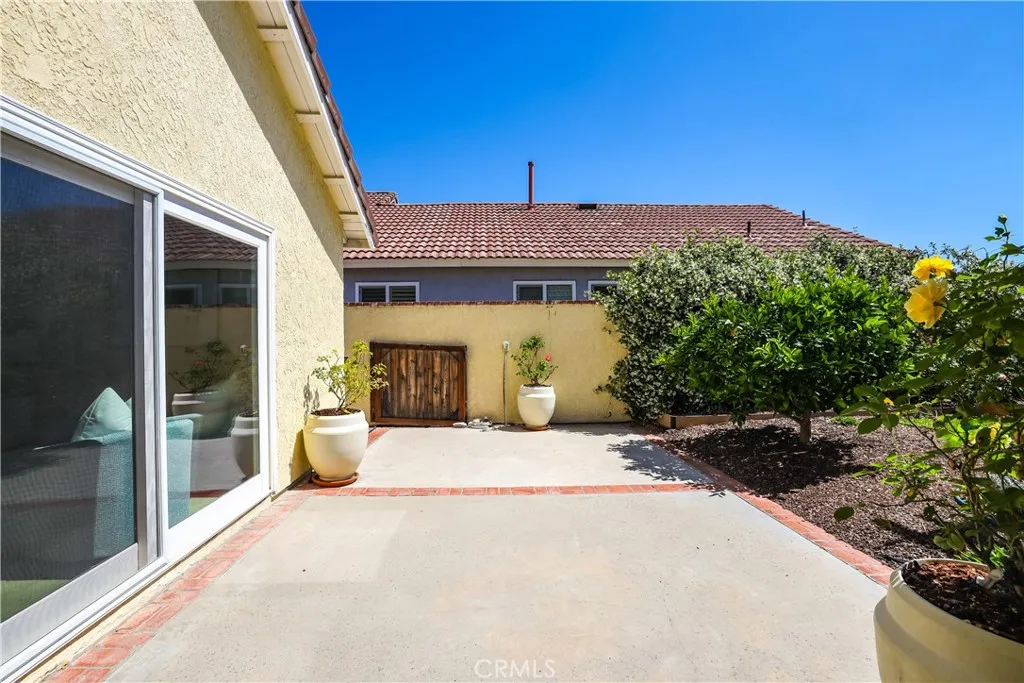 Additional image 88 of 270 S Raspberry Ln, Anaheim Hills, CA 92808