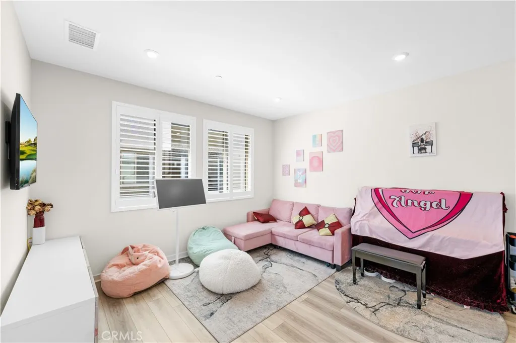 Additional image 2 of 1570 Topeka Avenue Unit 8, Placentia, CA 92870