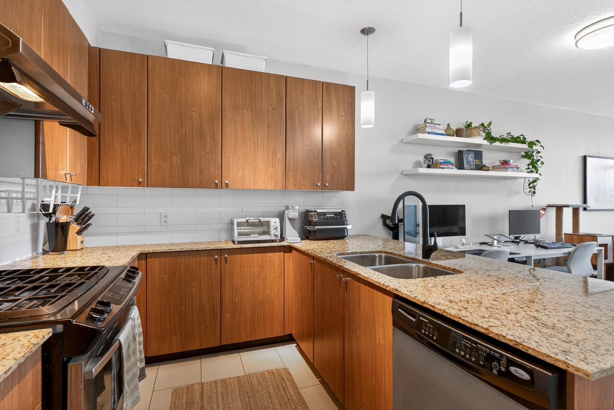 Additional image 5 of 1401-280 Ross Drive, New Westminster, BC, V3L 0C2