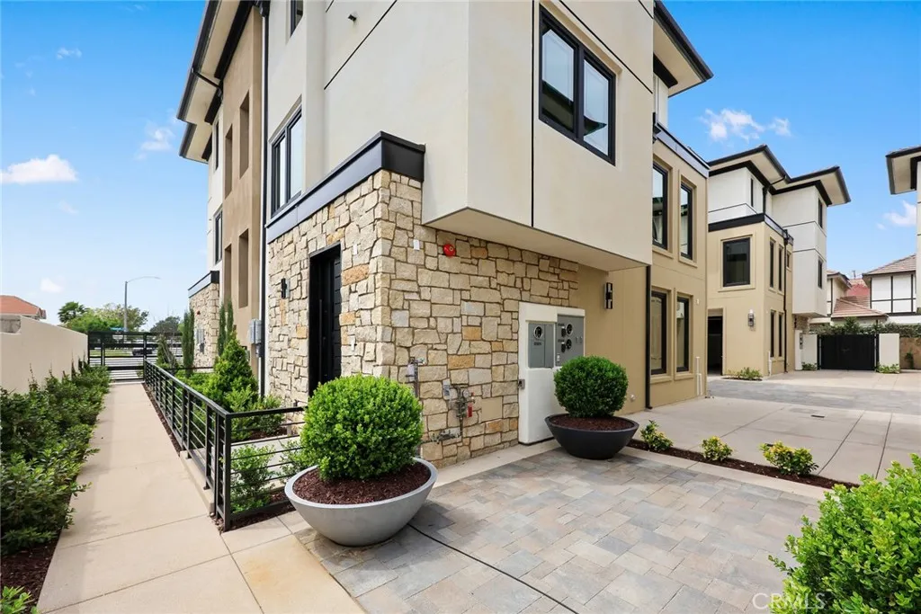 Additional image 87 of 828 Sunset Unit A, Arcadia, CA 91007