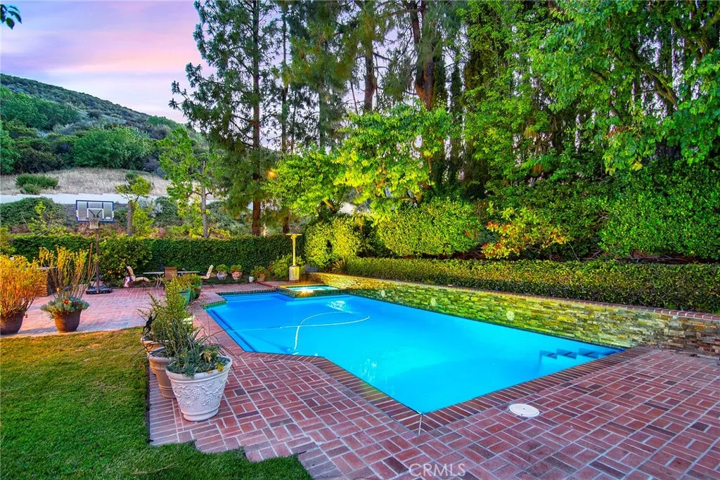 Additional image 81 of 29551 Weeping Willow Dr, Agoura Hills, CA 91301