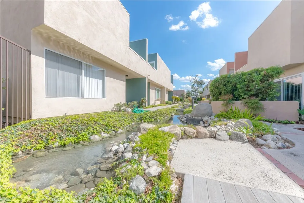 10732 Knott Ave, Stanton, CA 90680