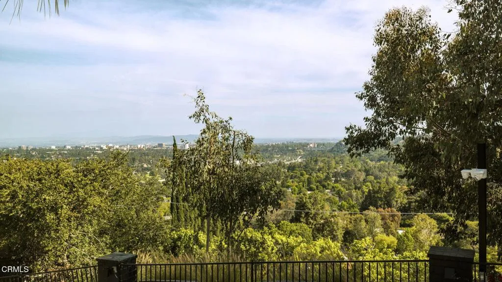 Additional image 10 of 1411 Edgehill Place, Pasadena, CA 91103