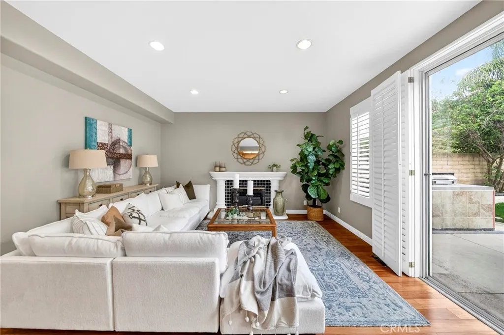 Additional image 4 of 19901 Mid Pines Ln, Porter Ranch, CA 91326