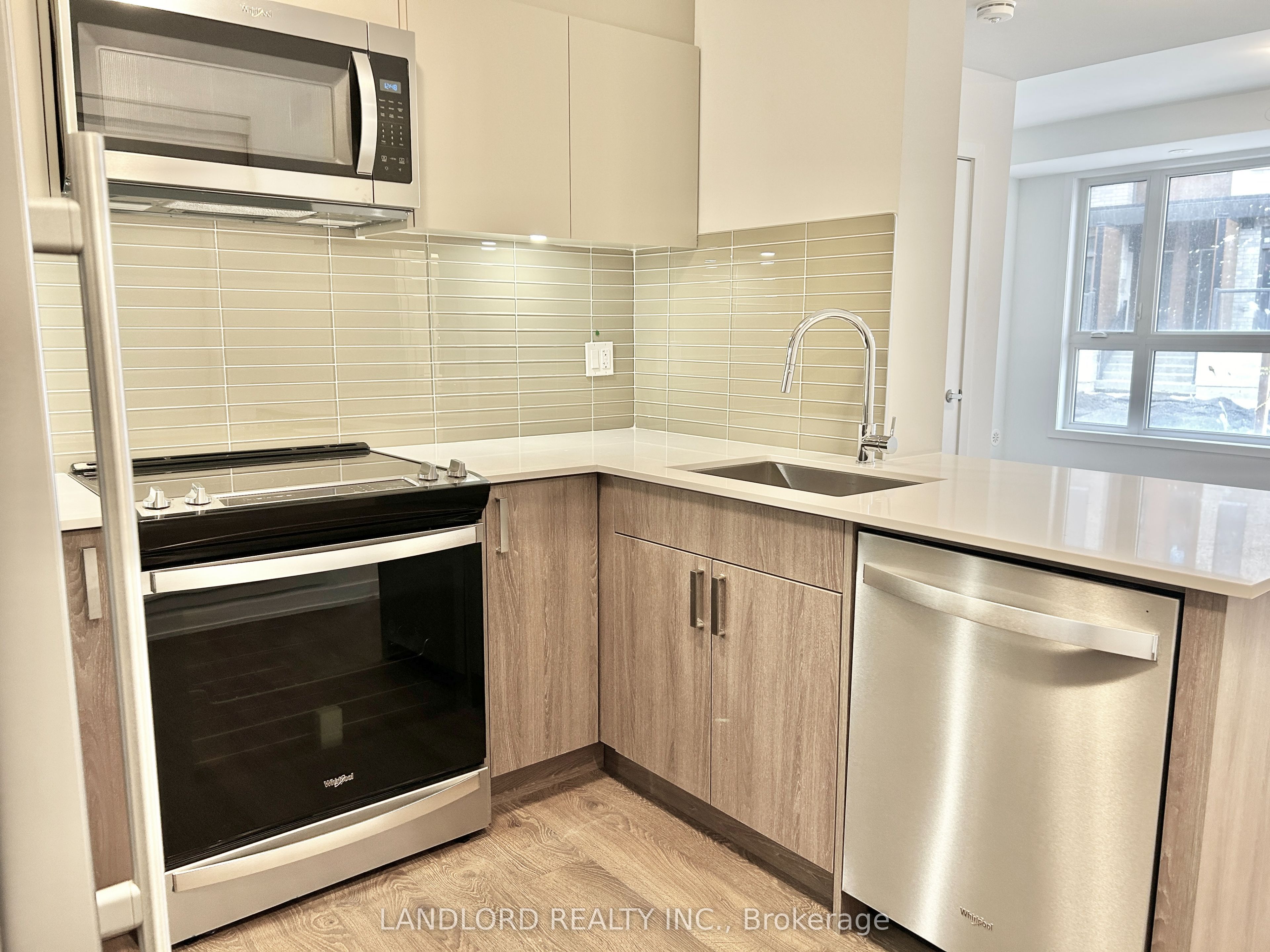 Additional image 4 of 4-88 Turtle Island Road, Toronto, ON, M6A 0E4