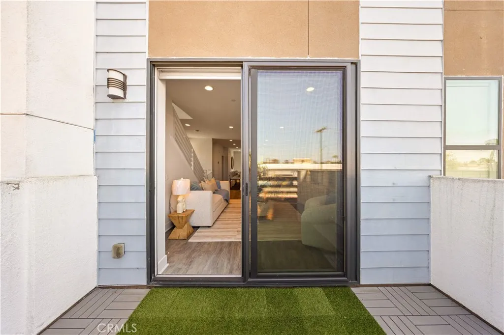 Additional image 51 of 645 W 17th St, Costa Mesa, CA 92627