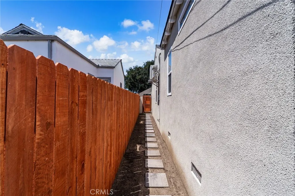 Additional image 82 of 6014 Alviso Ave, Los Angeles, CA 90043