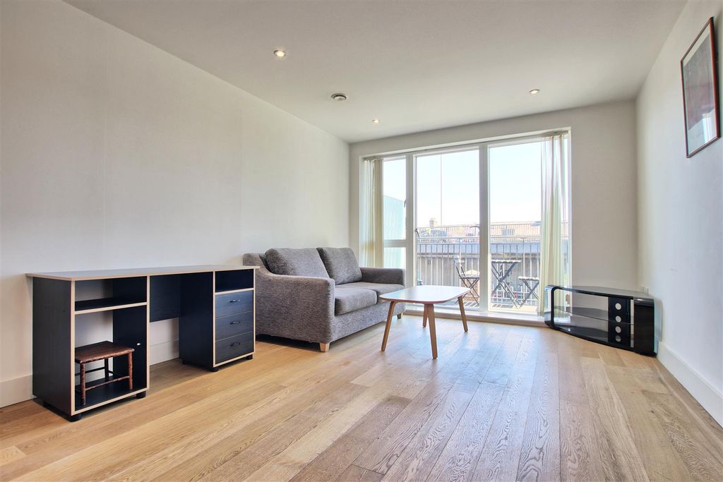 Additional image 6 of 1 bed flat for saleKingsley Walk, Cambridge CB5