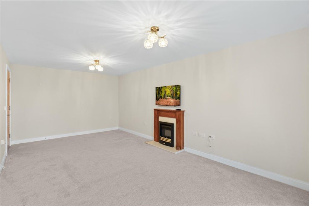 Additional image 8 of 2 bed flat for saleGower Road, Sketty, Swansea SA2