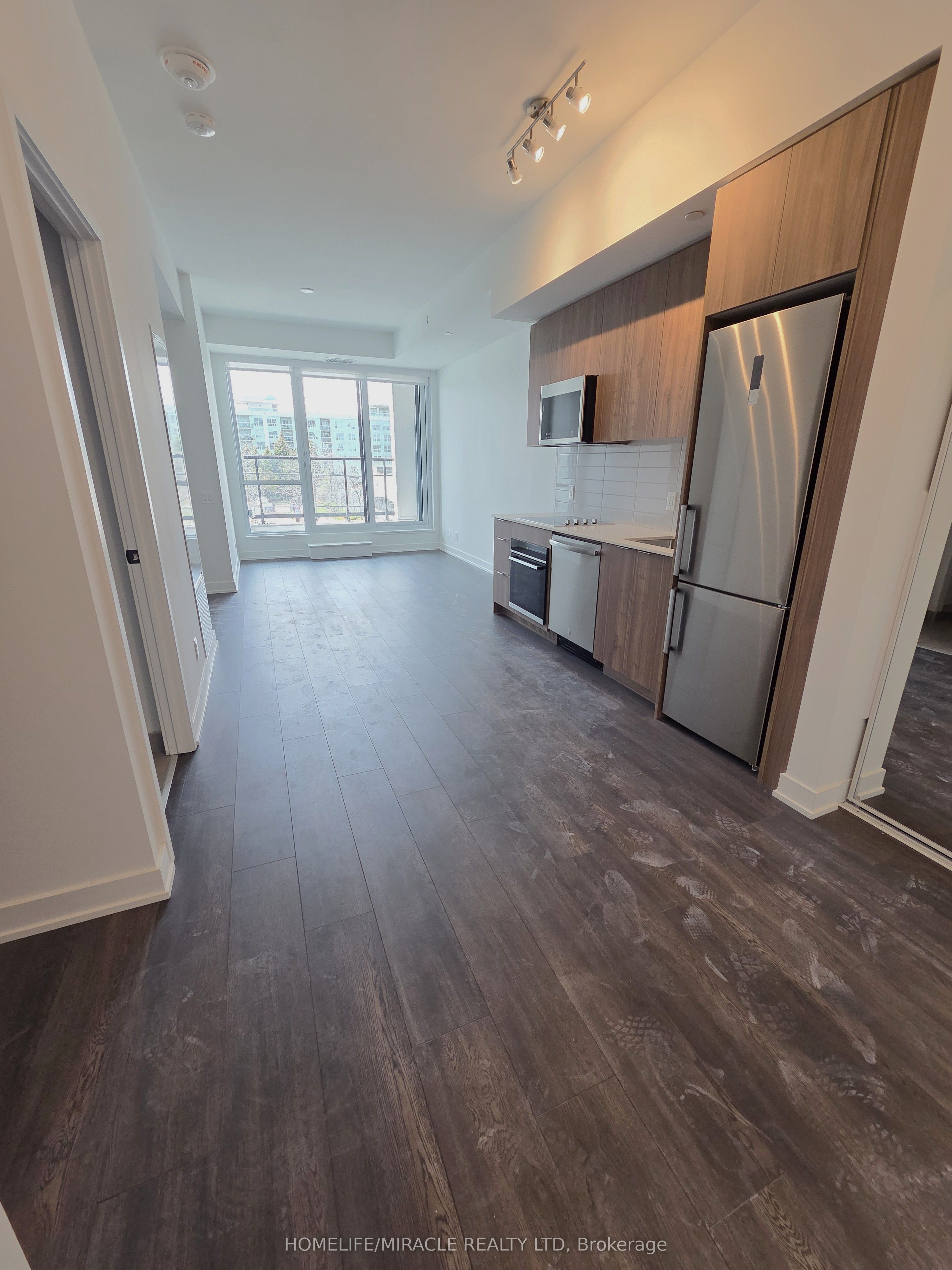 Additional image 2 of 212-743 Warden Avenue, Toronto, ON, M1L 4A8
