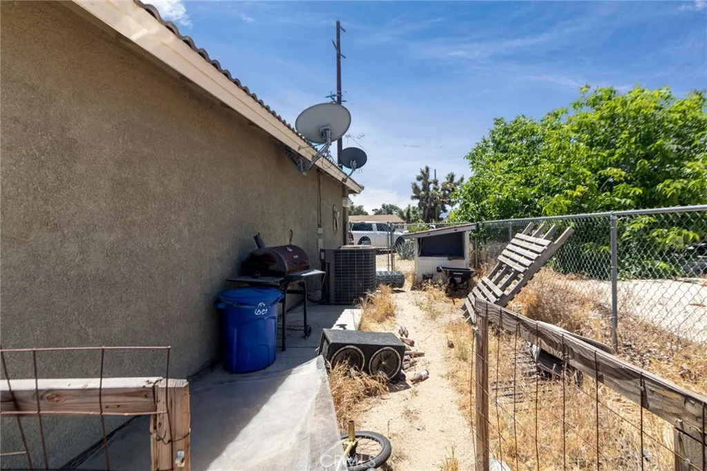 Additional image 56 of 18936 Rocksprings Rd, Hesperia, CA 92345