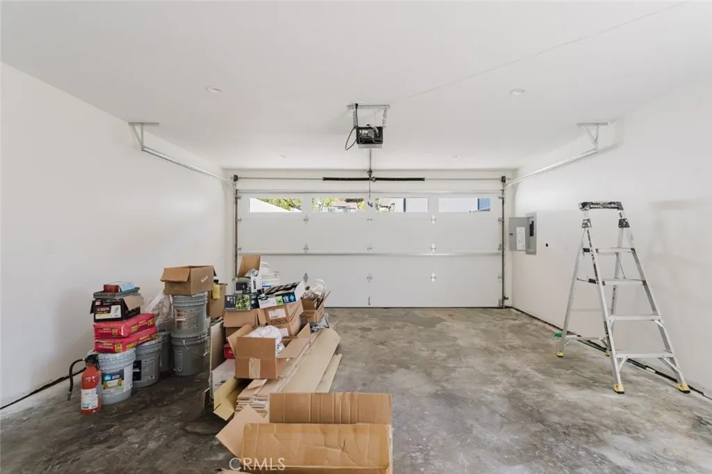 Additional image 69 of 941 Sherlock Drive, Burbank, CA 91501
