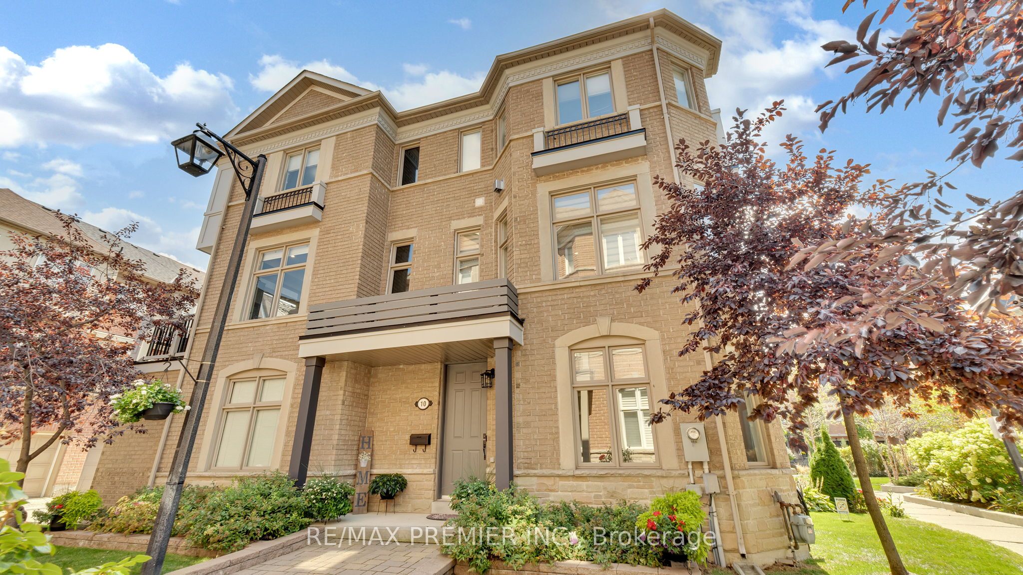 10 Henry Peters Lane, Vaughan, ON, L4L 0A7
