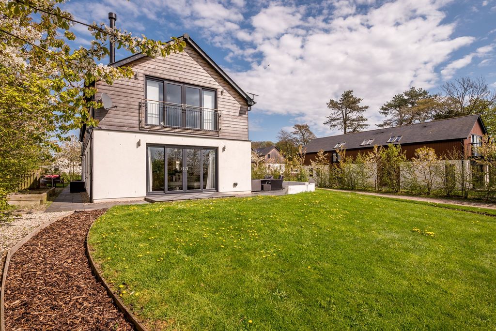 Additional image 29 of 5 bed detached house for sale1 Denside Park, Wellbank, Broughty Ferry DD5