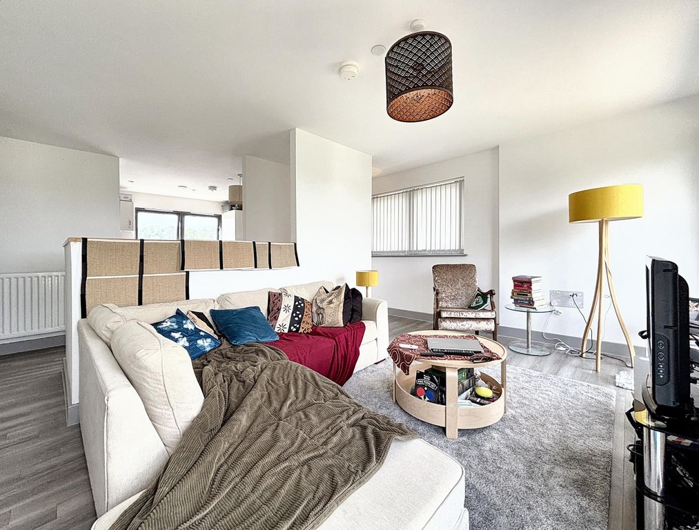 Additional image 5 of 2 bed flat for salePaintworks, Arnos Vale, Bristol BS4