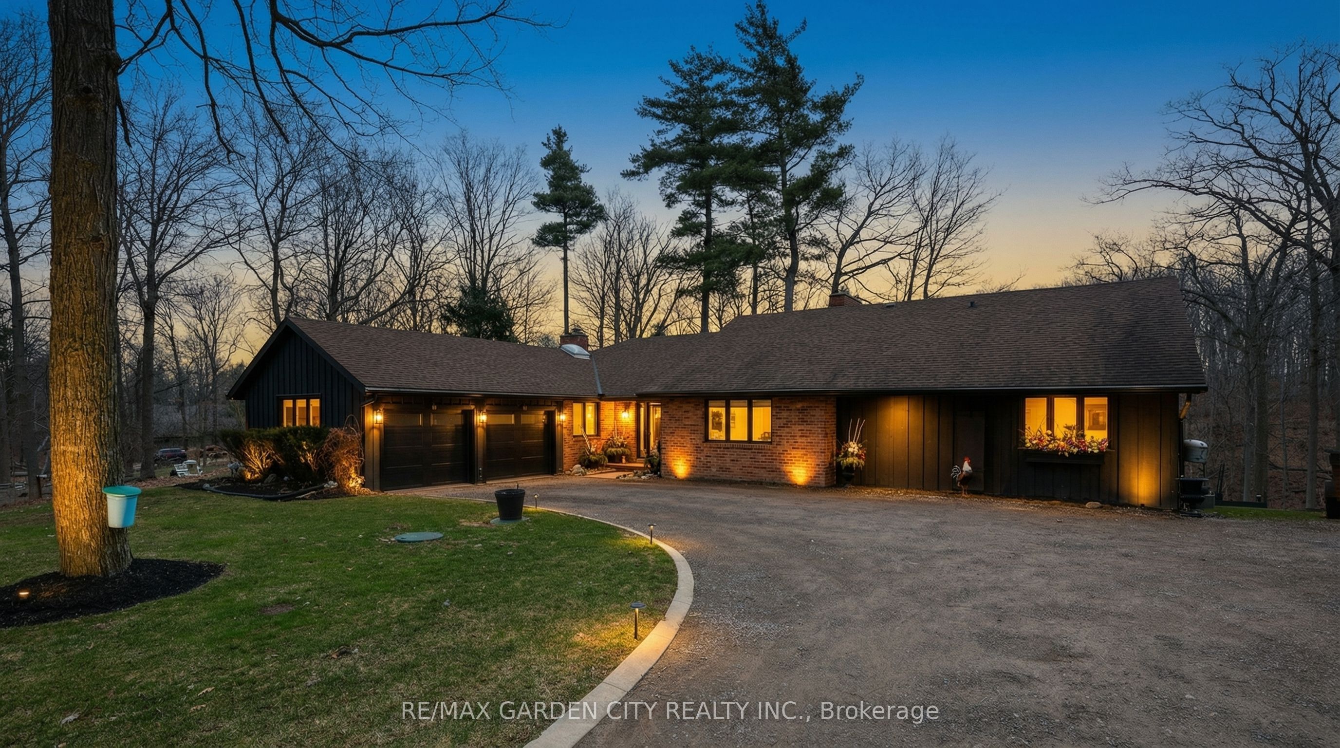 51 Park Road S, Grimsby, ON, L3M 4E7