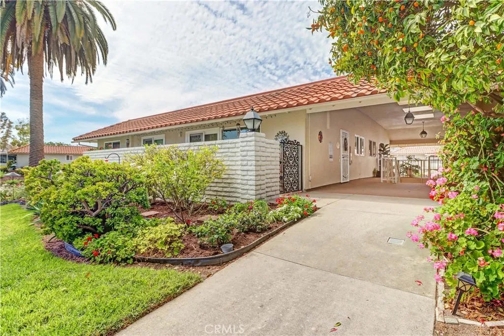Additional image 3 of 2045 Via Mariposa E Unit Q, Laguna Woods, CA 92637