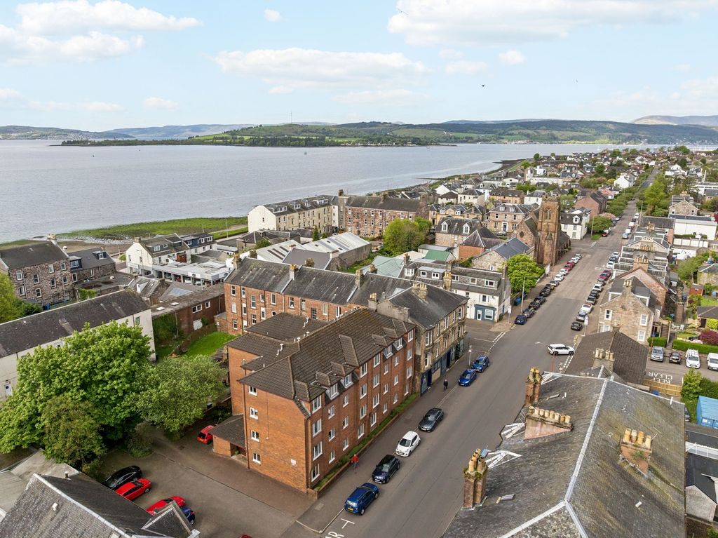 1 bed flat for saleFlat 19 Princes Court, Helensburgh G84