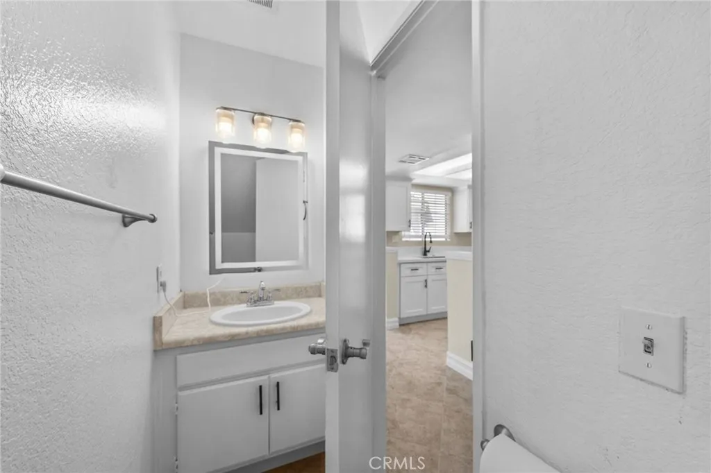 Additional image 11 of 174 W Walnut Ave Unit B, Rialto, CA 92376