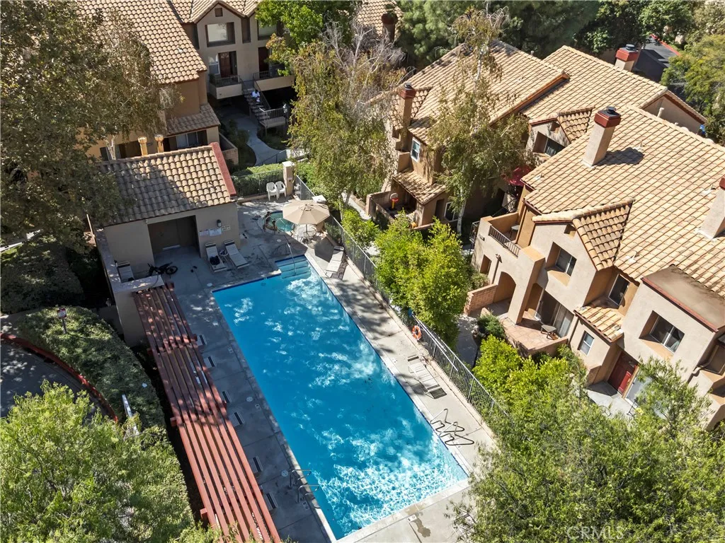 22713 Copper Hill Dr Unit 44, Saugus, CA 91350
