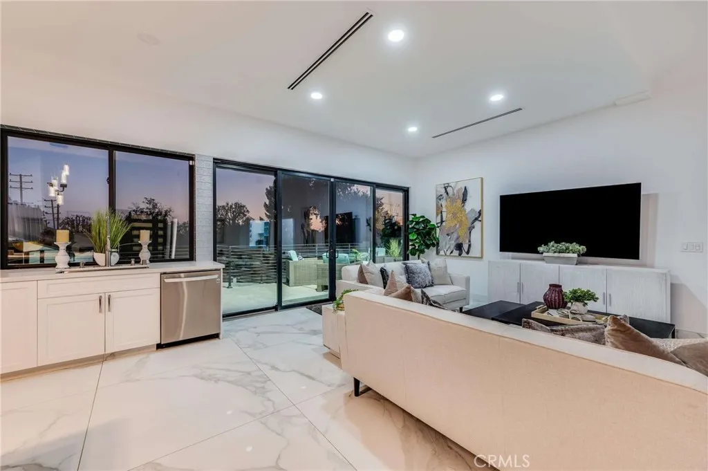 Additional image 31 of 3890 Shadow Grove Road, Pasadena, CA 91107
