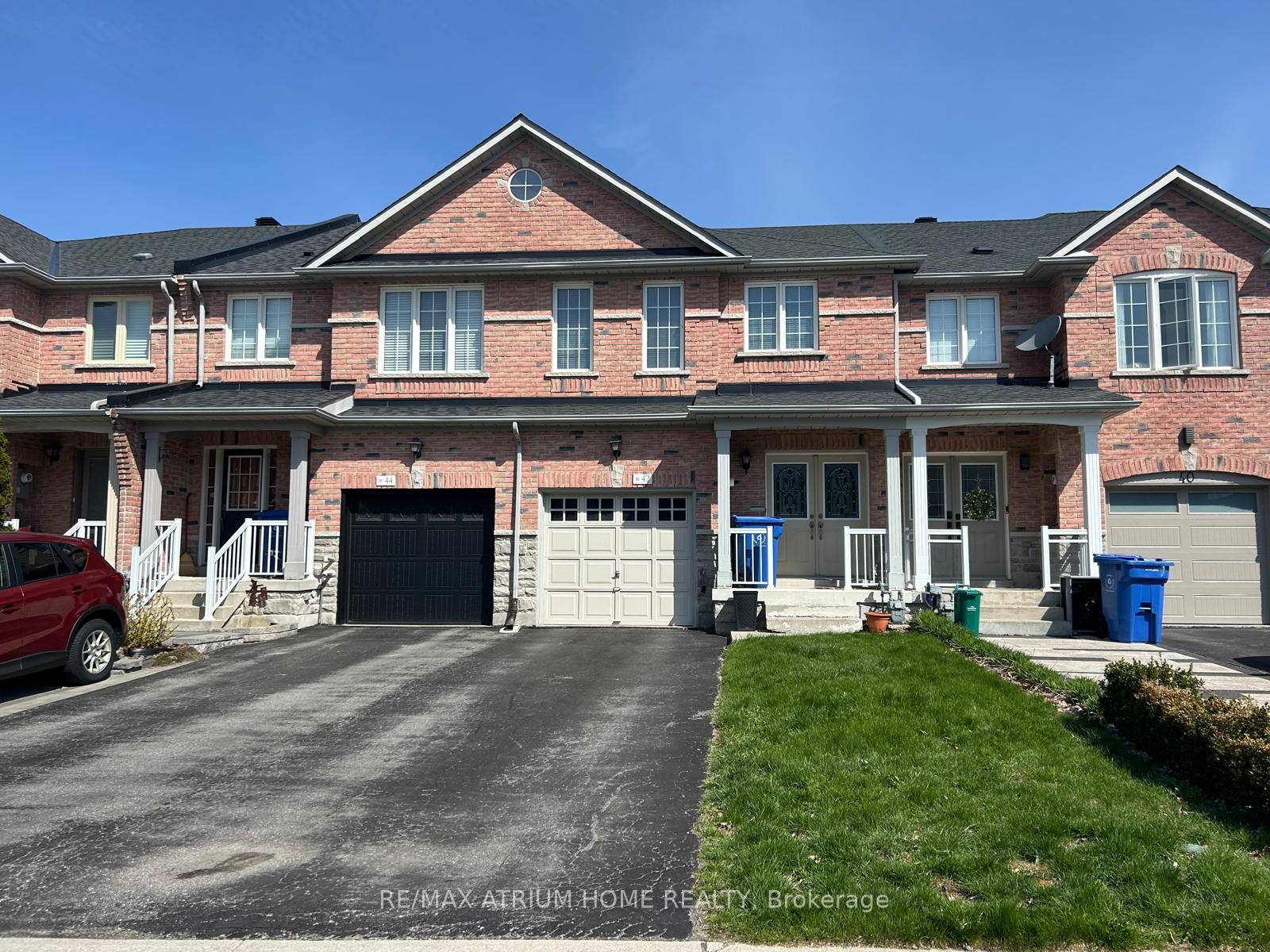 42 Zokol Drive, Aurora, ON, L4G 0B6