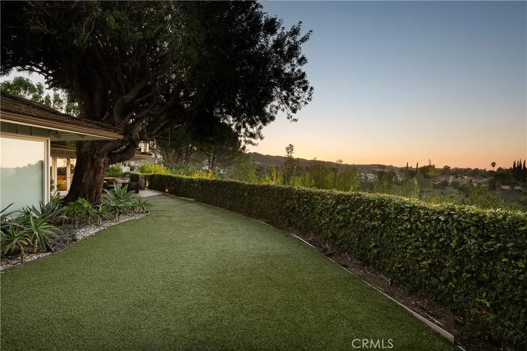 Additional image 36 of 4173 Regal Oak Dr, Encino, CA 91436