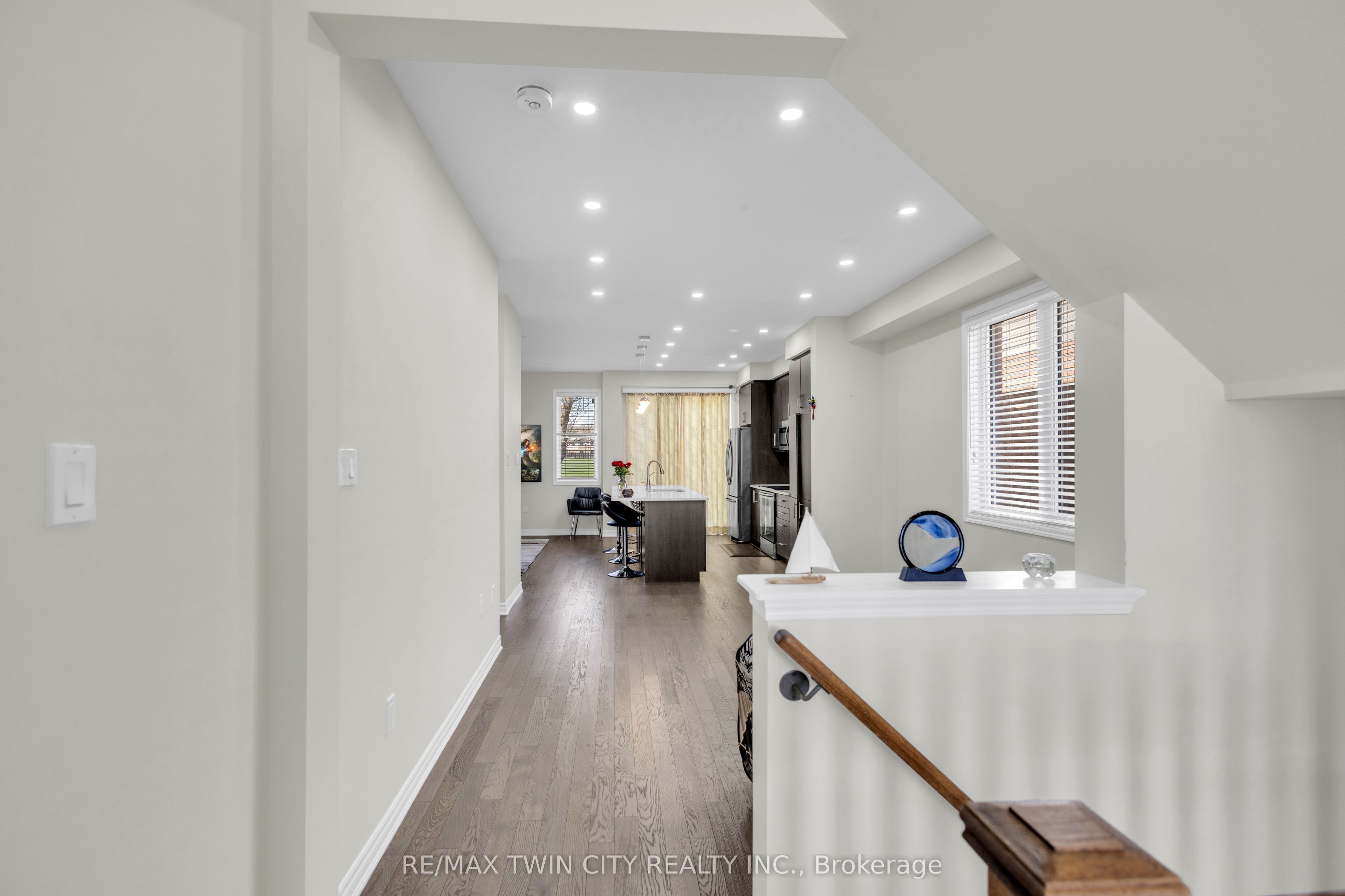Additional image 5 of 661 Doon South Drive, Kitchener, ON, N2P 0H5