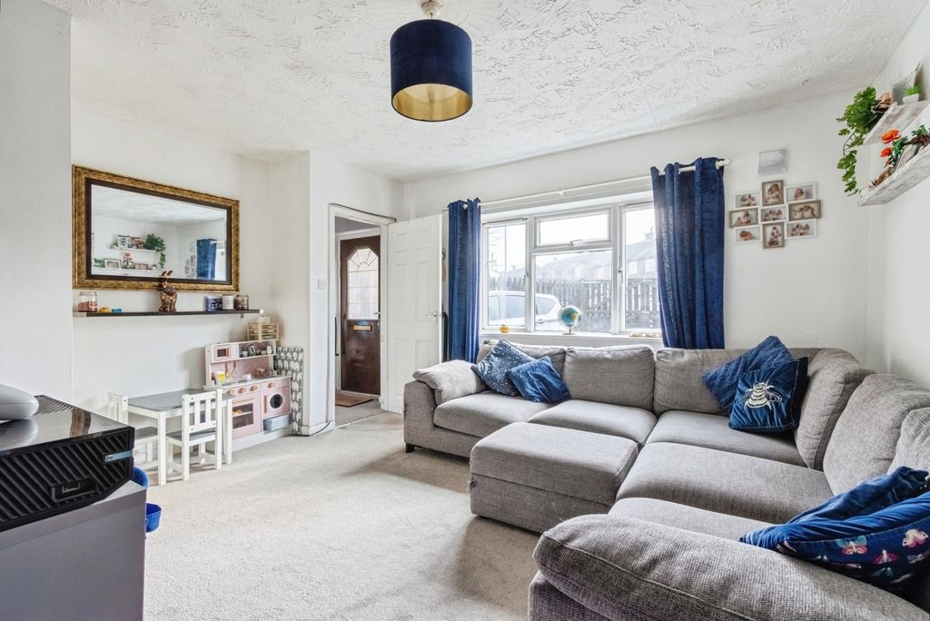 Additional image 2 of 2 bed semi-detached house for saleKettlethorpe Road, Wakefield, West Yorkshire WF2