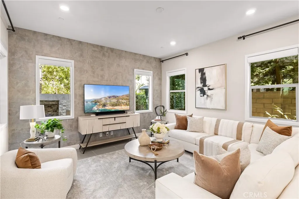 Additional image 11 of 131 Spiral, Irvine, CA 92618