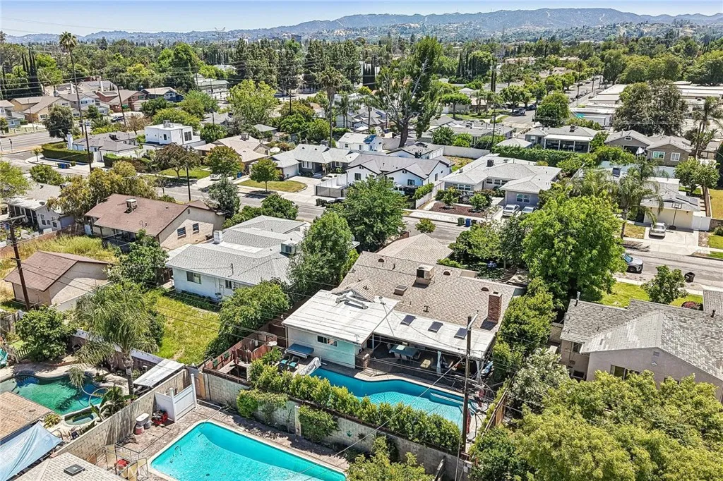 Additional image 80 of 18937 Sylvan Street, Tarzana, CA 91335