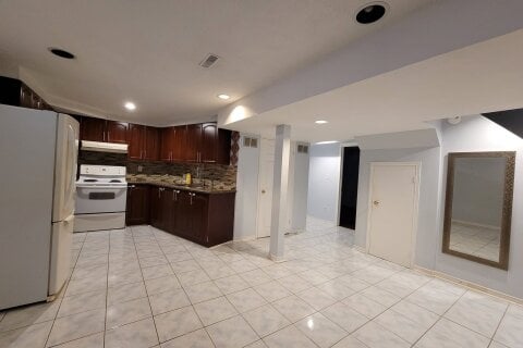 Additional image 7 of Bsmt-323 Winfield Terrace, Mississauga, ON, L5R 1N6
