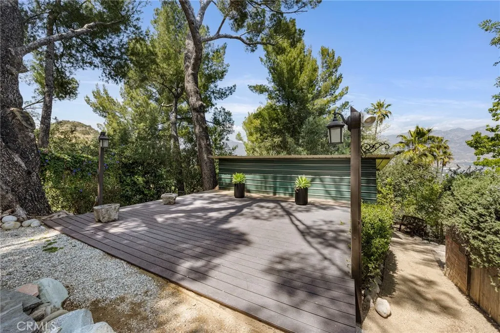 Additional image 82 of 3854 Hampstead Rd, La Canada Flintridge, CA 91011