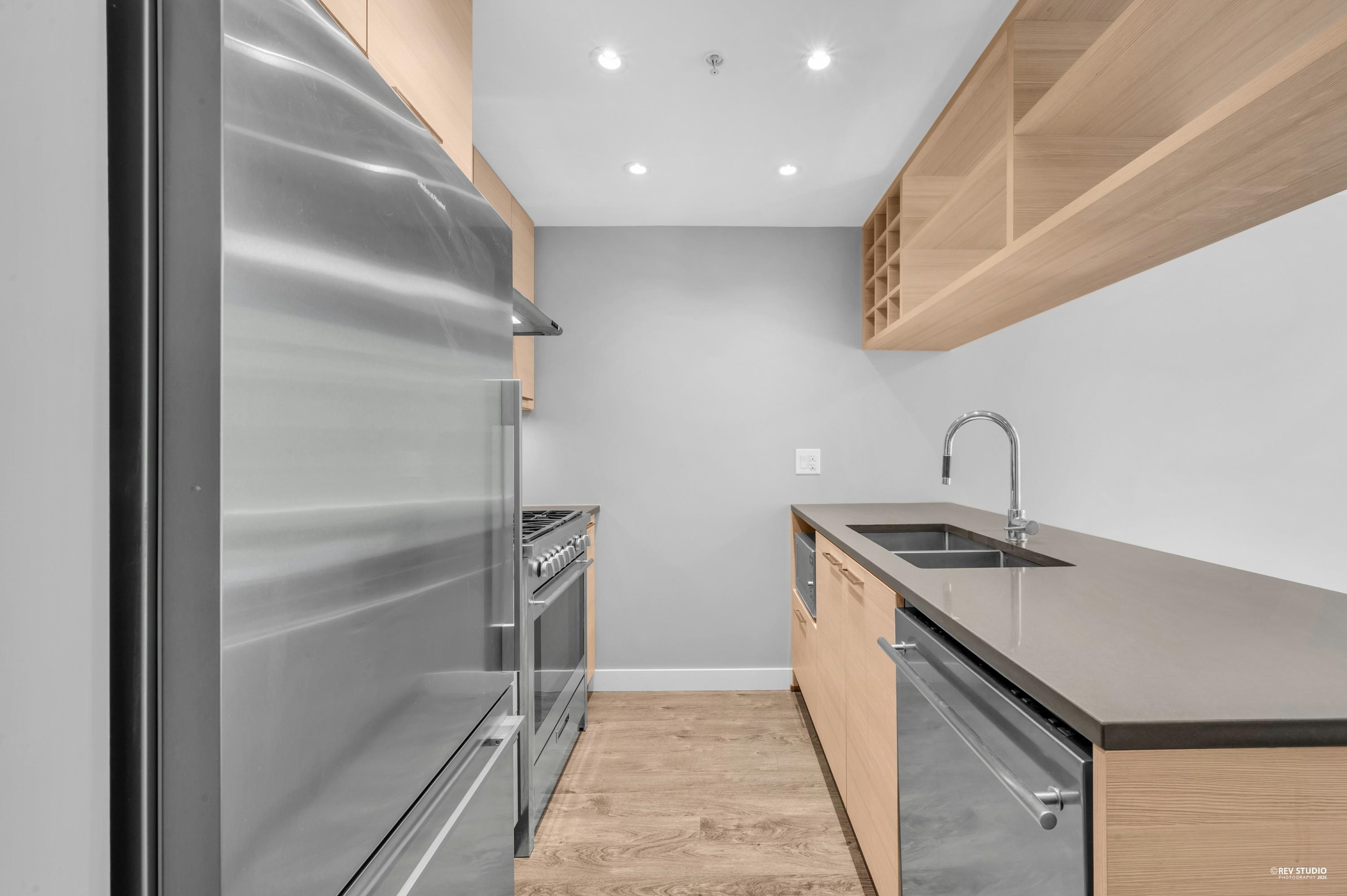 Additional image 4 of 619-6188 No. 3 Road, Richmond, BC, V6Y 0J3