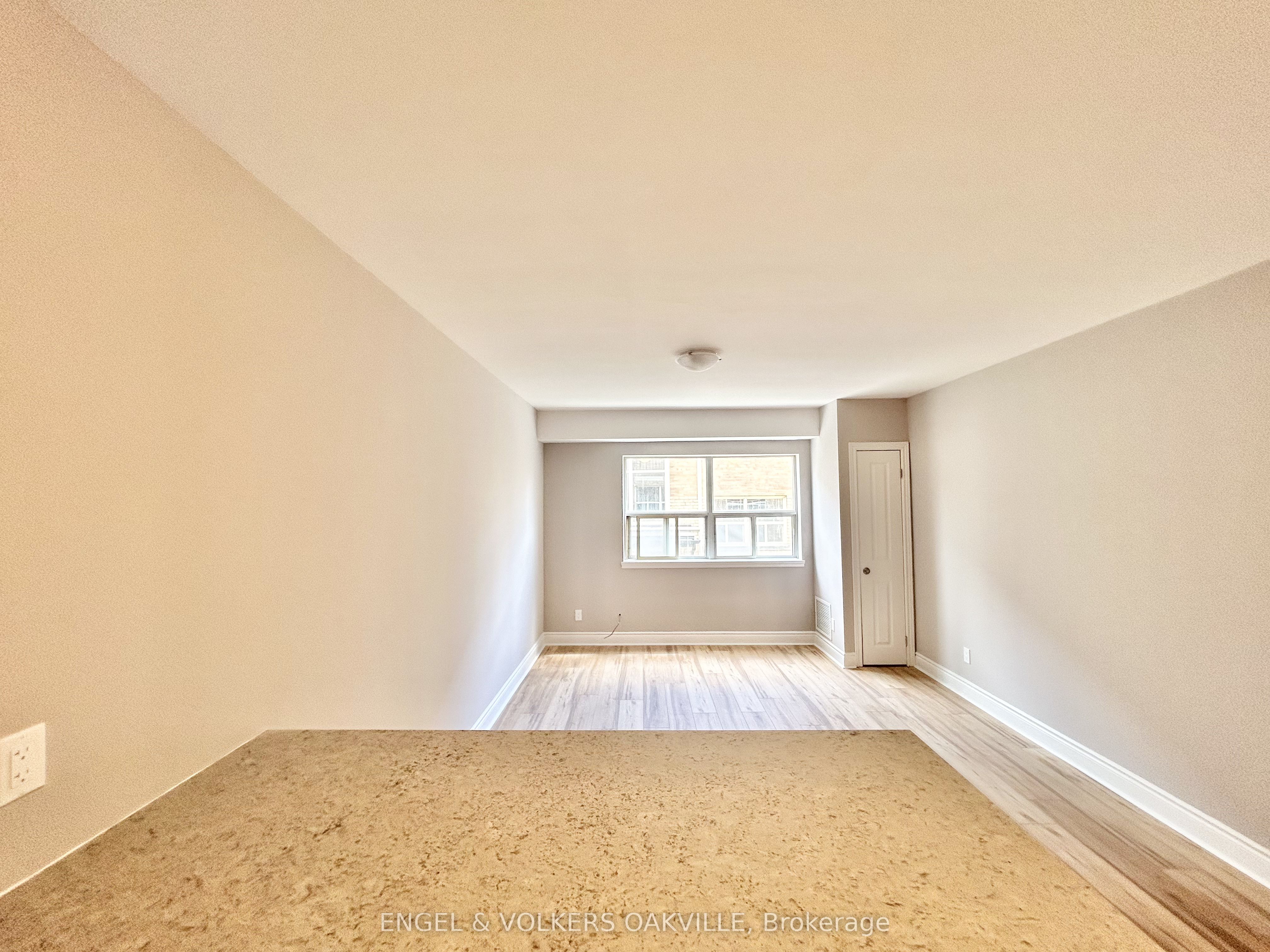 Additional image 4 of 4-100 Twenty Fifth Street, Toronto, ON, M8V 3P9