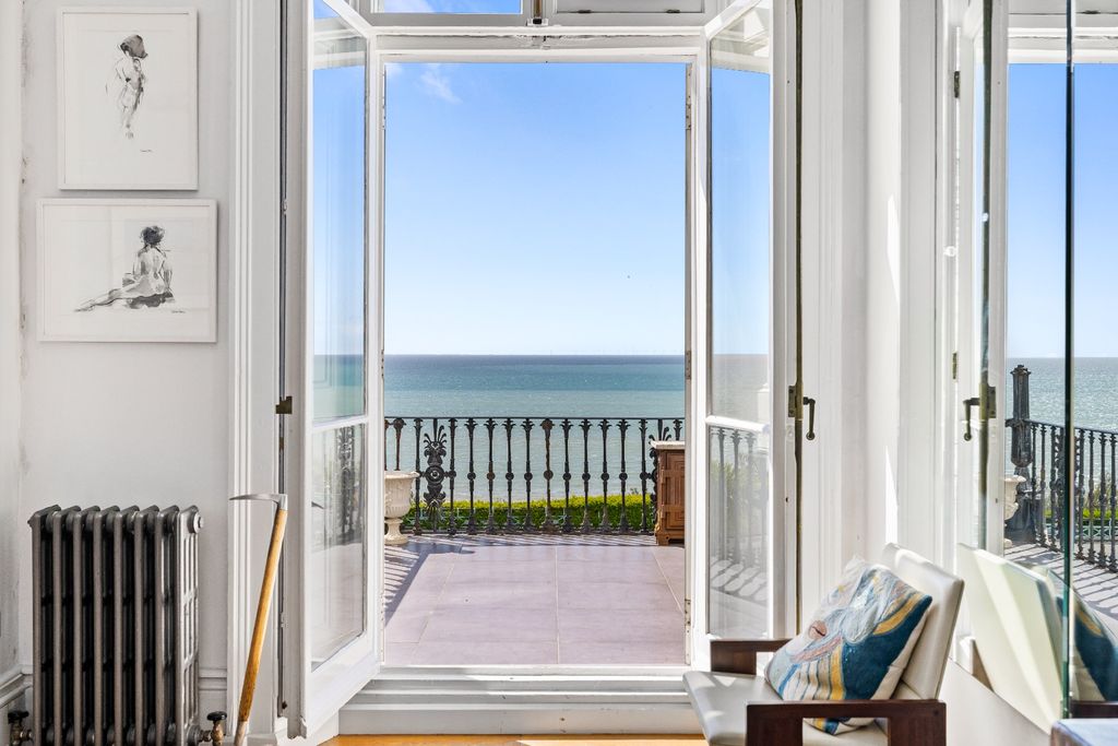 Additional image 11 of 3 bed flat for saleChichester Terrace, Brighton, East Sussex BN2