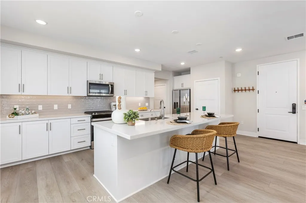 Additional image 37 of 16175 Dawn Way Unit 202, Tustin, CA 92782