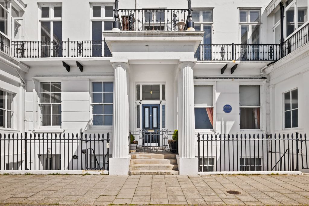 3 bed flat for saleChichester Terrace, Brighton, East Sussex BN2