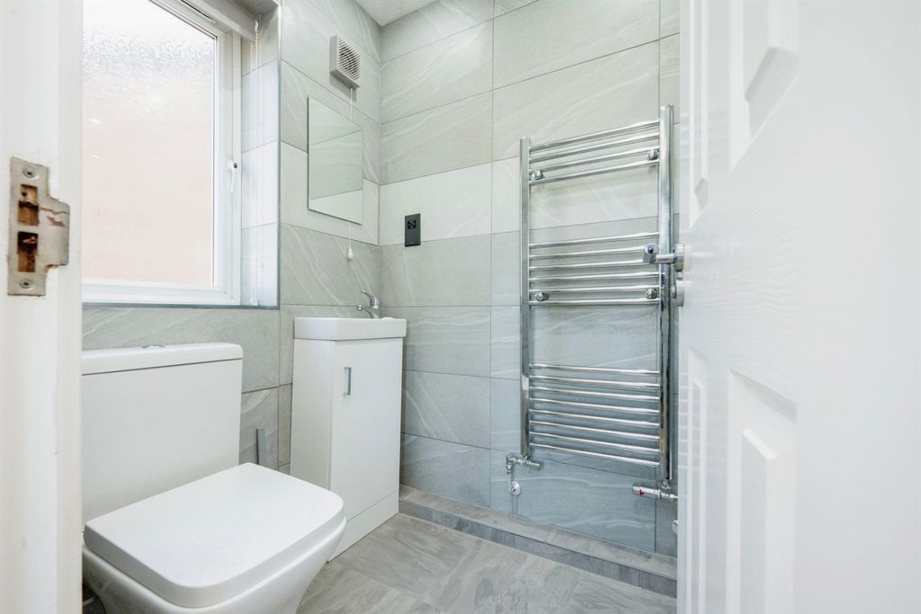 Additional image 14 of 4 bed detached house for saleNicholls Close, Barton-Le-Clay, Bedford MK45