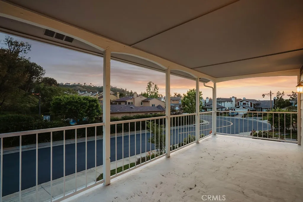 5461 E Estate Ridge Rd, Anaheim, CA 92807