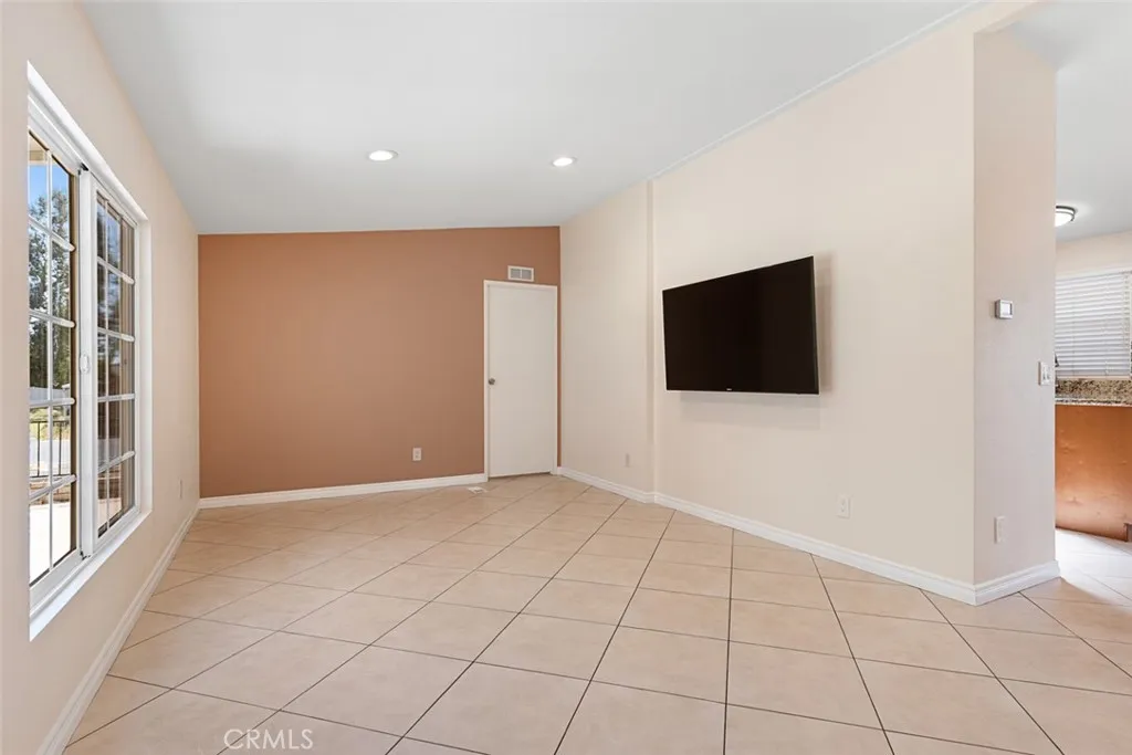 Additional image 16 of 5815 E La Palma Avenue Unit 37, Anaheim, CA 92807