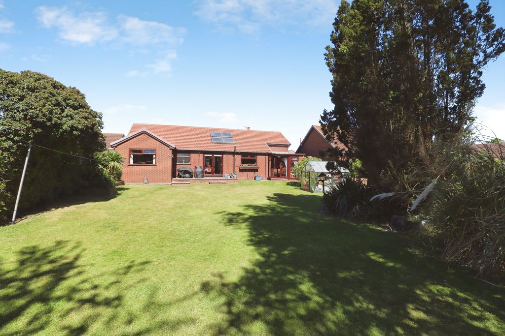 Additional image 3 of 3 bed detached bungalow for saleRyecroft Gardens, Eggborough, Goole DN14