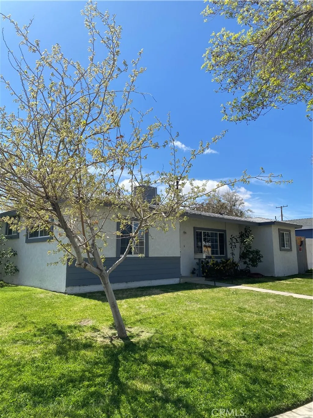 646 E Nugent St, Lancaster, CA 93535